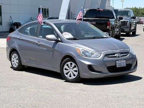 Used 2016 Hyundai Accent SE FWD image 2