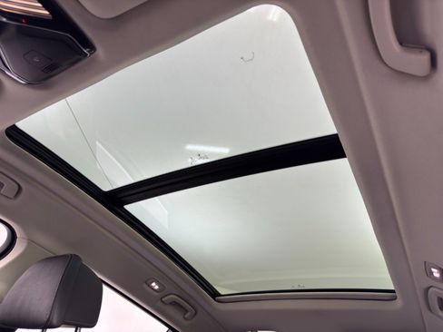 Used 2019 BMW X7 xDrive40i w/ Premium Package image 12