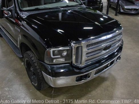 Used 2005 Ford Excursion XLT AWD/4WD image 13