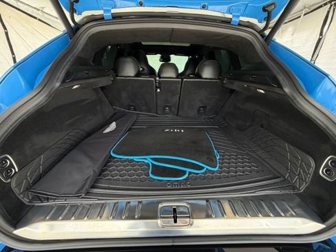 Used 2021 Aston Martin DBX AWD/4WD image 32