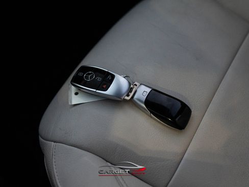 Used 2018 Mercedes-Benz E 300 image 50