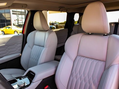 New 2025 Mitsubishi Outlander SEL image 33