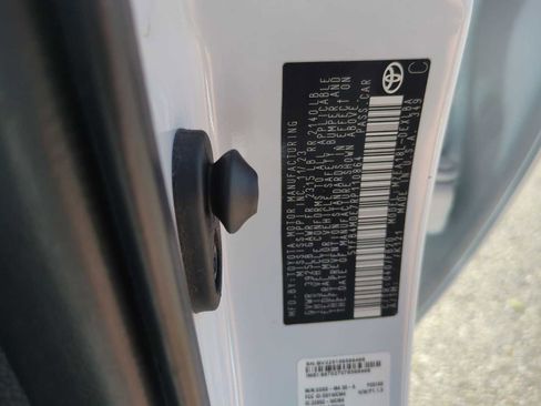 Used 2024 Toyota Corolla LE image 31