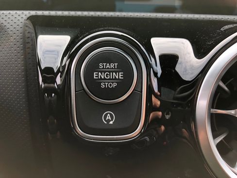 Used 2025 Mercedes-Benz CLA 250 4MATIC image 21