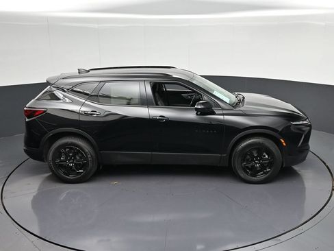 Used 2024 Chevrolet Blazer LT w/ Midnight/Sport Edition FWD image 19