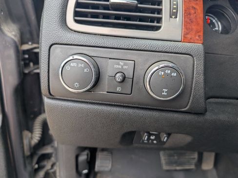 Used 2011 Chevrolet Silverado 2500 LTZ w/ LTZ Plus Package image 16