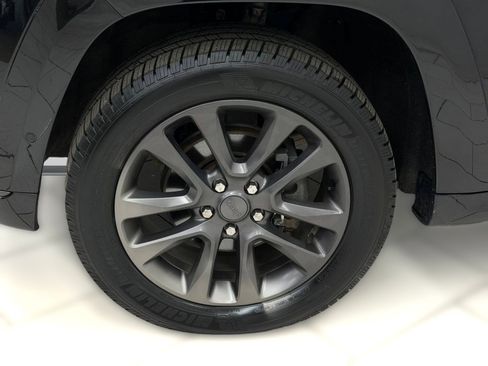 Used 2018 Jeep Grand Cherokee High Altitude AWD/4WD image 10