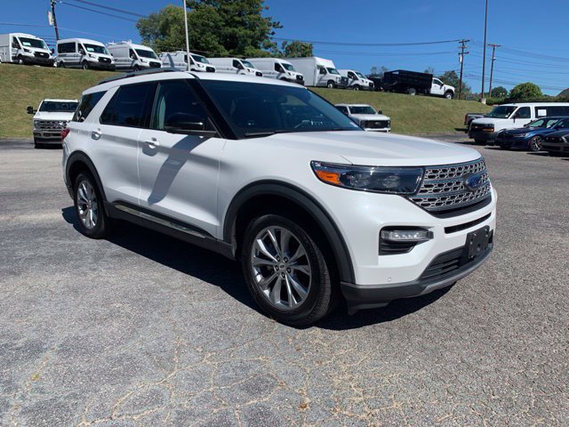 Certified 2023 Ford Explorer Limited w/ Equipment Group 301A AWD/4WD image 2