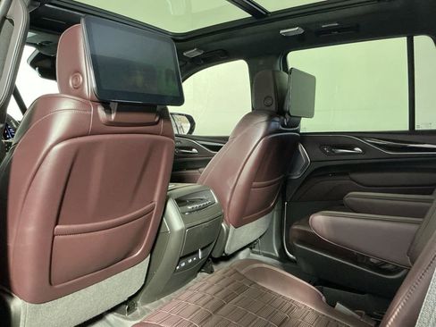 Used 2023 Cadillac Escalade Premium Luxury Platinum w/ LPO, Radiant Package image 29