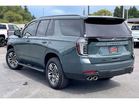 Used 2025 Chevrolet Tahoe Z71 w/ Comfort Package AWD/4WD image 13