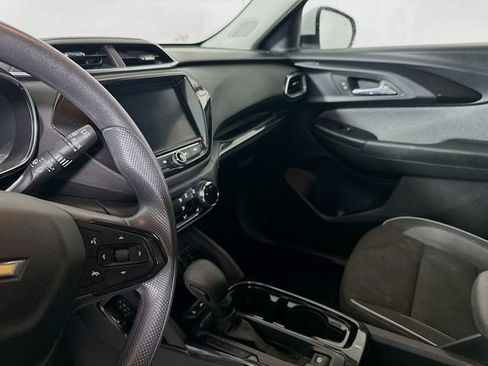 Certified 2022 Chevrolet TrailBlazer LT w/ Convenience Package image 10