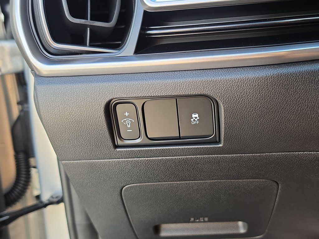 New 2026 Kia Sorento LX FWD image 27