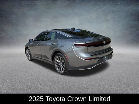 Used 2025 Toyota Crown w/ Advanced Technology Package AWD/4WD image 4