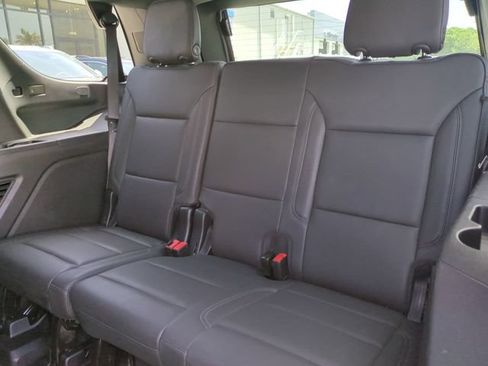 Used 2025 Chevrolet Tahoe LT AWD/4WD image 16