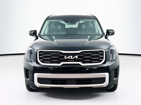 Used 2025 Kia Telluride S FWD image 2