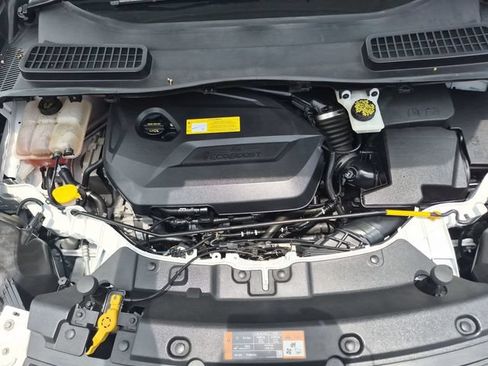 Used 2016 Ford Escape SE w/ Equipment Group 201A FWD image 27
