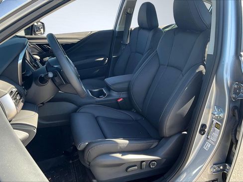 New 2025 Subaru Legacy Limited image 9