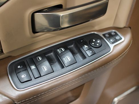 Used 2024 RAM 2500 Limited AWD/4WD image 7