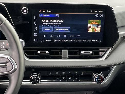 Used 2025 Chevrolet Equinox LT image 16