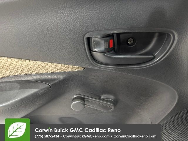 Used 2007 Toyota Yaris Sedan w/ Convenience Pkg FWD image 11