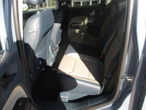 New 2026 Ford Maverick Lariat w/ 4K Tow Package image 5