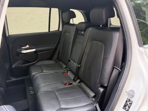 Used 2020 Mercedes-Benz GLB 250 4MATIC image 18