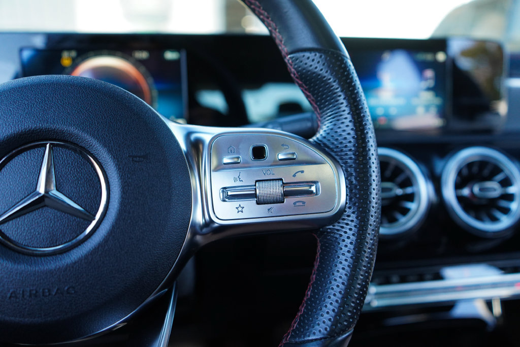 Used 2022 Mercedes-Benz CLA 250 4MATIC image 29