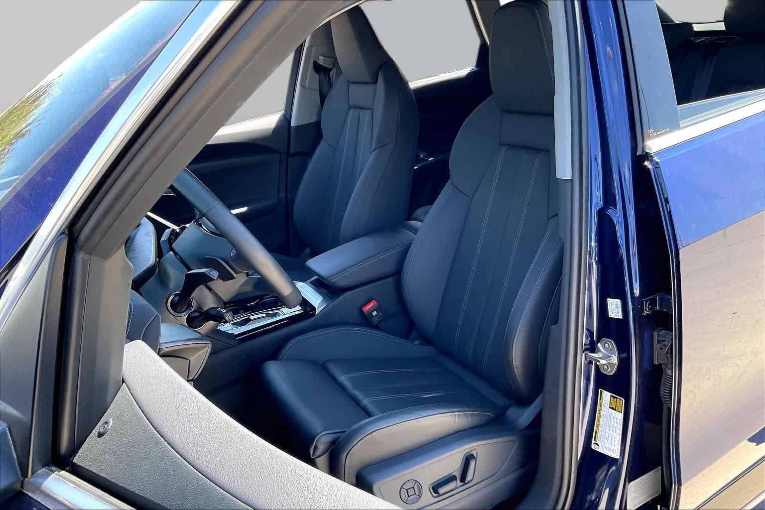 Used 2025 Audi Q5 Premium AWD/4WD image 8