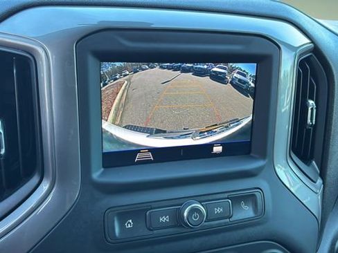 Used 2023 Chevrolet Silverado 2500 Custom w/ Custom Value Package image 26