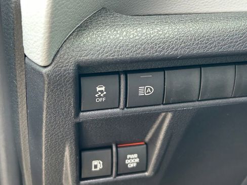 Used 2026 Toyota Sienna XSE AWD/4WD image 28