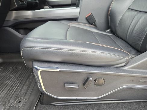 Used 2023 Ford F250 Lariat w/ Lariat Ultimate Package AWD/4WD image 19