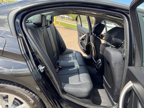 Used 2017 BMW 320i xDrive Sedan AWD/4WD image 20