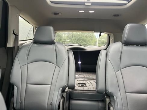 Used 2018 Buick Enclave Premium w/ Trailering Package FWD image 28