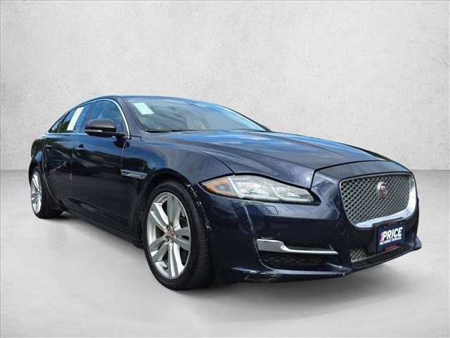 Used 2016 Jaguar XJ L Portfolio AWD/4WD image 3