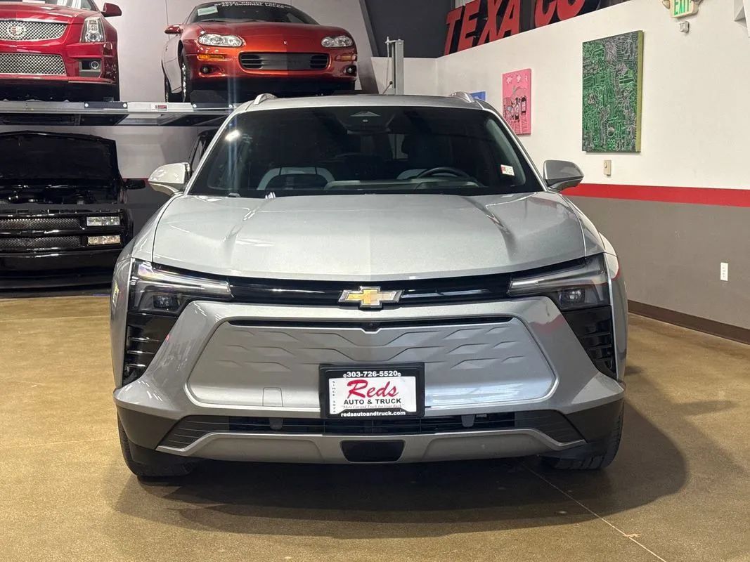 Used 2024 Chevrolet Blazer EV LT AWD/4WD image 7