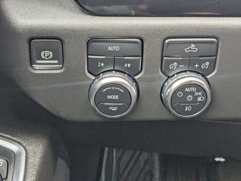 Used 2024 GMC Sierra 1500 Elevation AWD/4WD image 21
