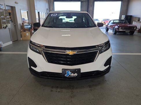 Used 2024 Chevrolet Equinox LS w/ LPO, Floor Liner Package FWD image 3