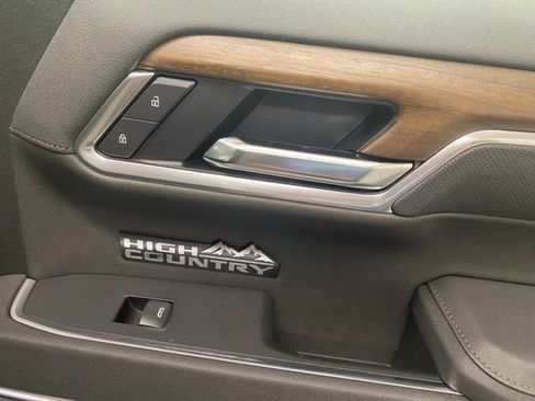 New 2026 Chevrolet Silverado 1500 High Country w/ Technology Package AWD/4WD image 29