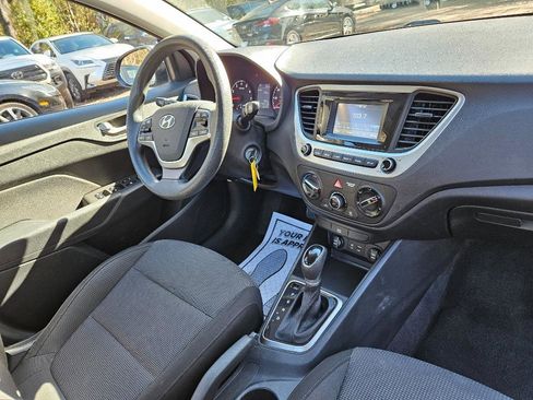 Used 2020 Hyundai Accent SE image 36