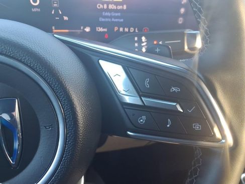 Used 2025 Buick Enclave Preferred image 17