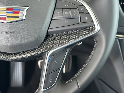 New 2025 Cadillac XT5 Sportv w/ Technology Package image 19