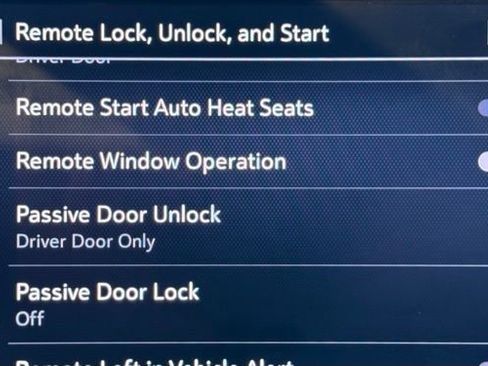 Used 2023 GMC Acadia SLE w/ Driver Convenience Package image 30