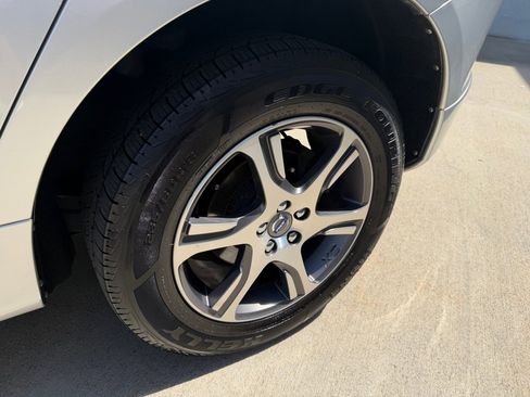 Used 2015 Volvo XC60 T6 AWD/4WD image 8