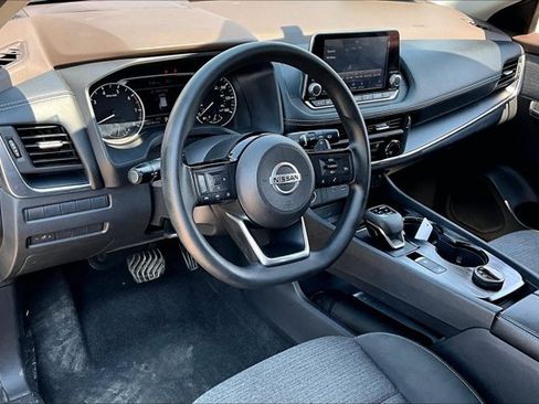 Used 2021 Nissan Rogue S AWD/4WD image 15