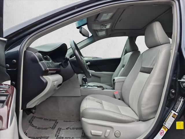 Used 2014 Toyota Camry XLE w/ Leather Package FWD image 17