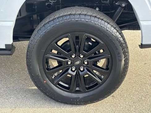 New 2025 Ford F150 Platinum w/ FX4 Off-Road Package image 32