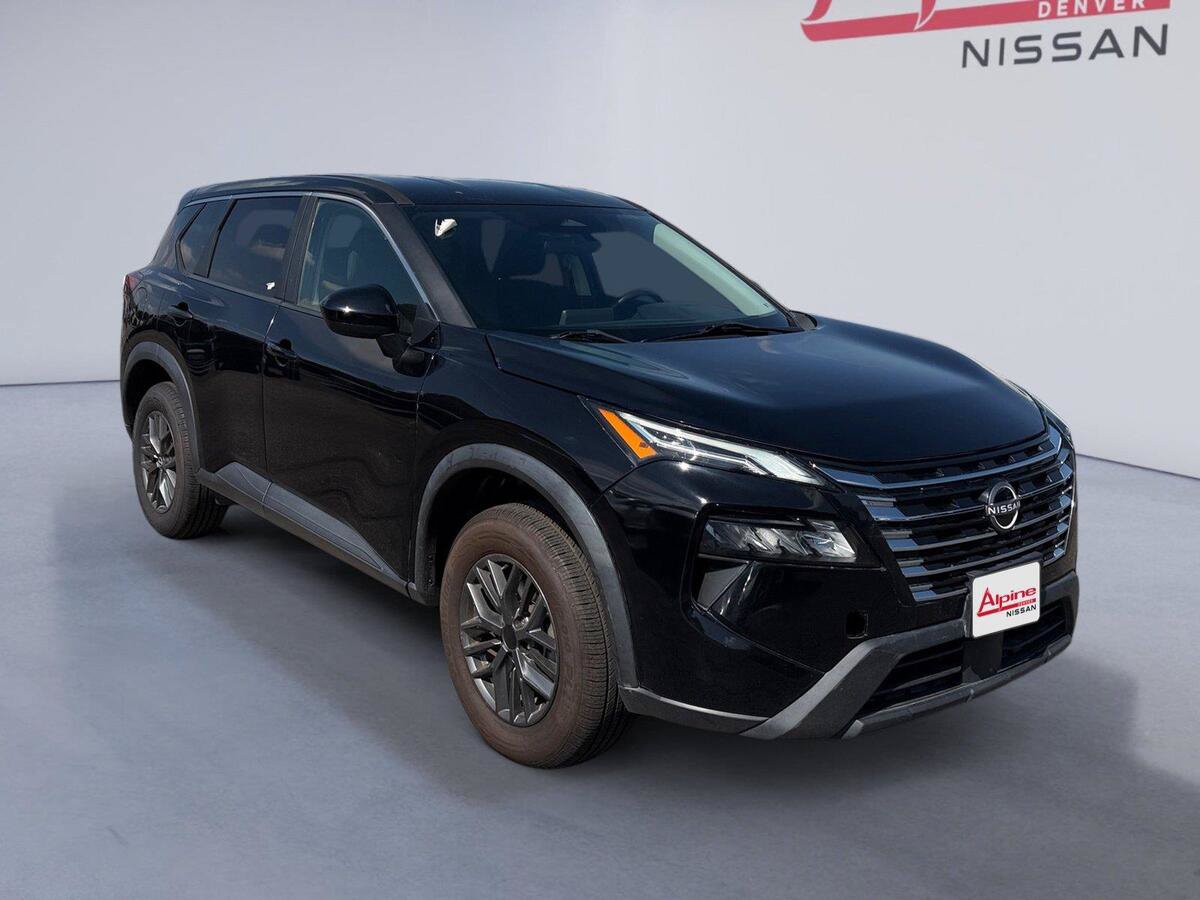 Used 2024 Nissan Rogue S FWD image 7