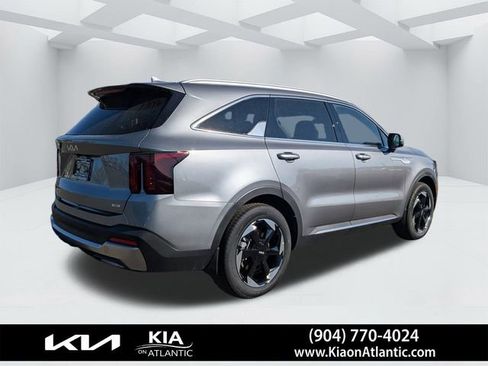 New 2026 Kia Sorento EX FWD image 3