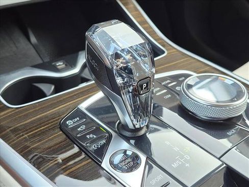 Used 2020 BMW X7 xDrive40i w/ Premium Package AWD/4WD image 12