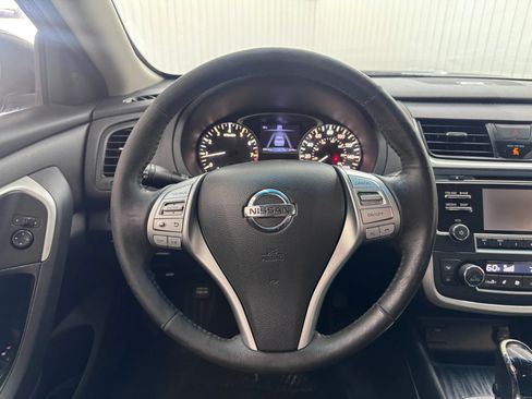 Used 2017 Nissan Altima 2.5 SL FWD image 19